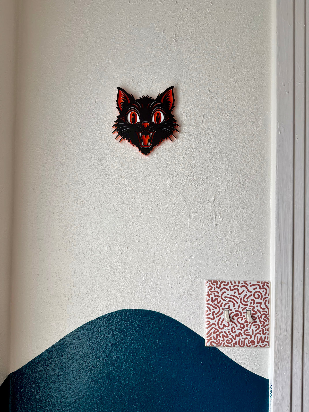 Scaredy Cat Wall Hang (6 x 6 in)