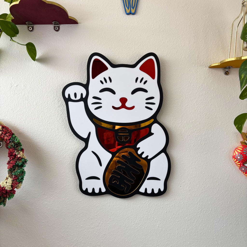 White Lucky Cat Hero Wall Hanging Mirror (11.5 x 15.3 in)
