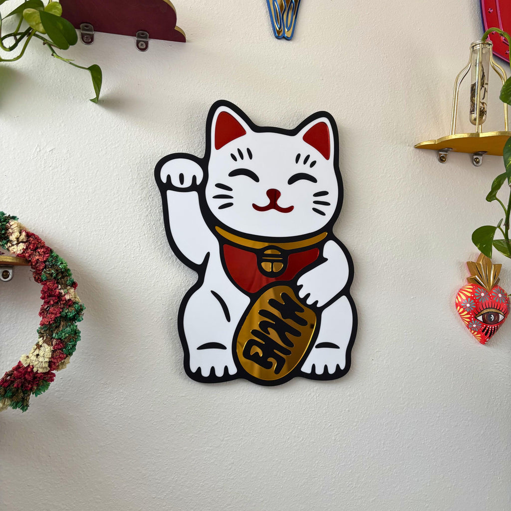 White Lucky Cat Hero Wall Hanging Mirror (11.5 x 15.3 in)
